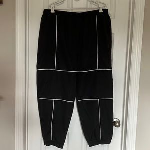 Shein Curve women’s black&white pull-on pants